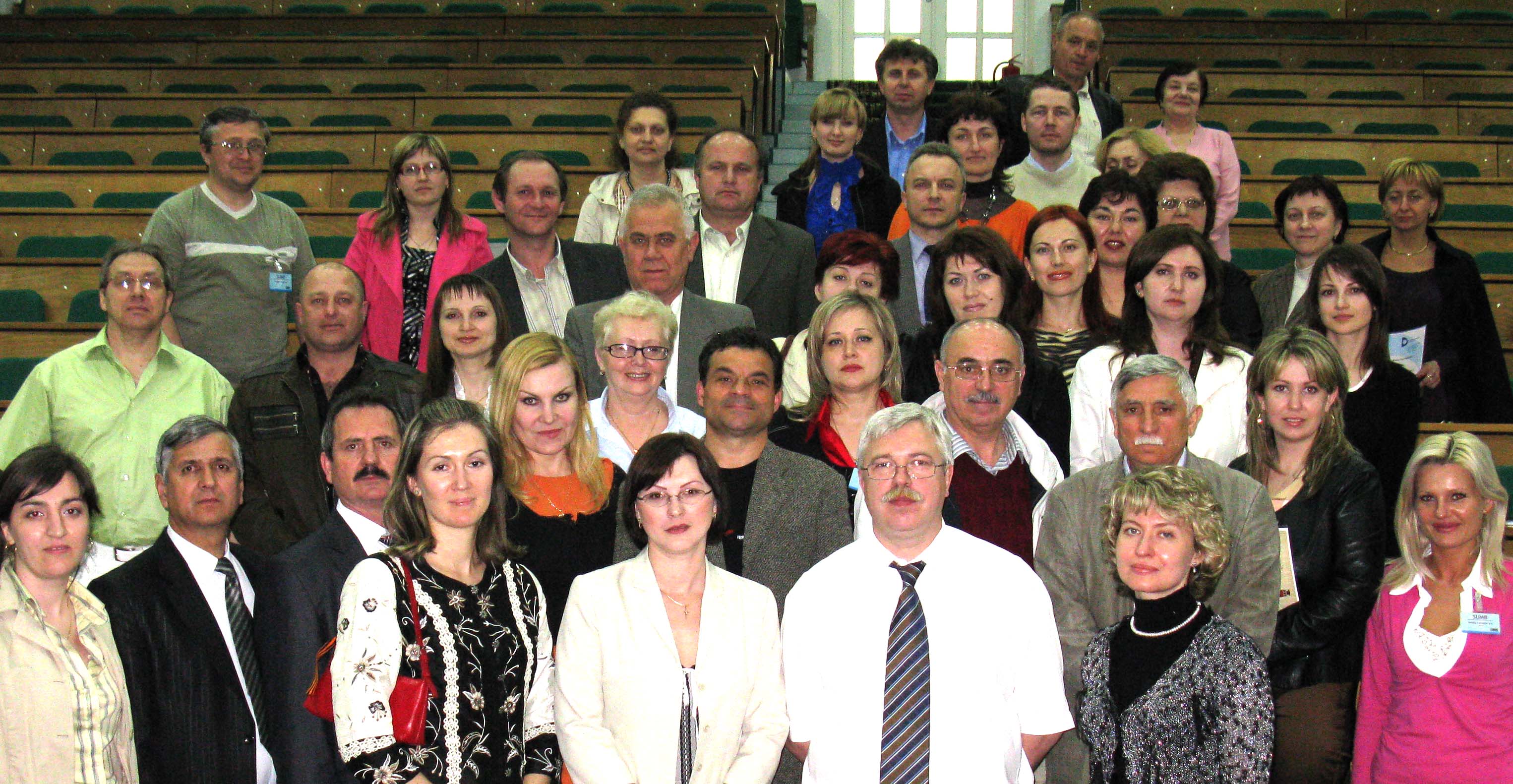 participantii la seminar